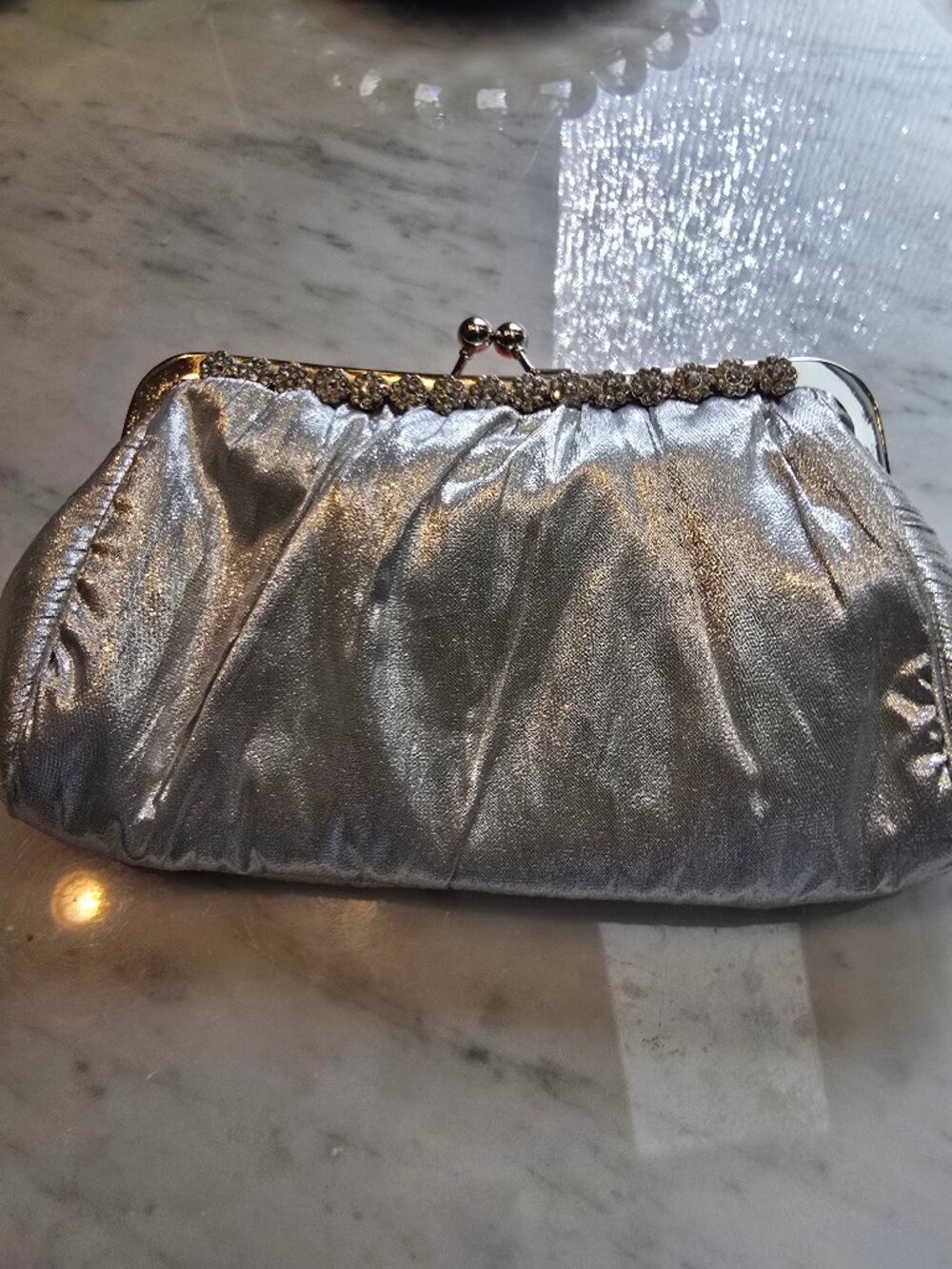 Y2K Vintage Metallic Silver Evening Bag Clutch with Chain.